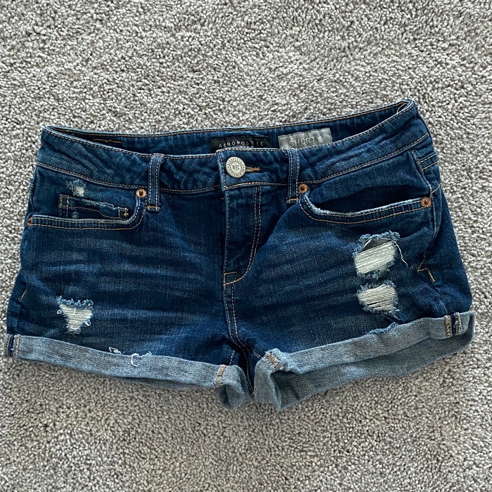 Aeropostale Distressed SHORTY